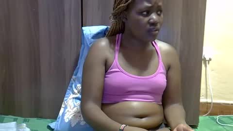 Snapshot of gina_sassy chatting on November 12, 9:53 am Adiliah online show from November 12, 9:53 am