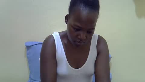 Snapshot of gina_sassy chatting on February 20, 11:32 am Adiliah online show from February 20, 11:32 am