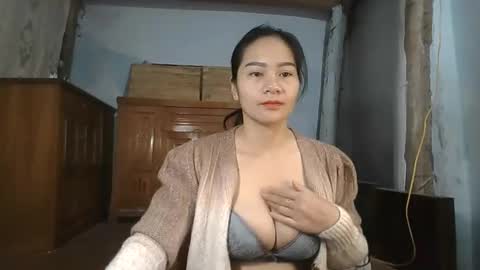 Snapshot of gina_sugar chatting on December 15, 9:41 pm gina_sugar online show from December 15, 9:41 pm
