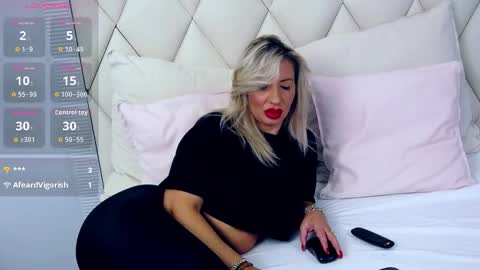 Gina online show from September 29, 6:13 pm