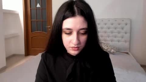 Kate online show from December 31, 12:15 pm