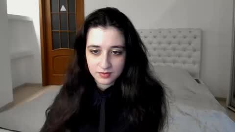 Kate online show from January 17, 9:39 am