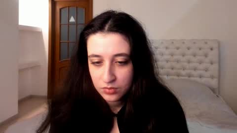 Kate online show from February 8, 1:33 pm