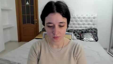 Kate online show from November 13, 8:35 am