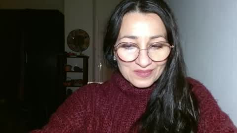 GinaONeon online show from January 12, 9:40 pm