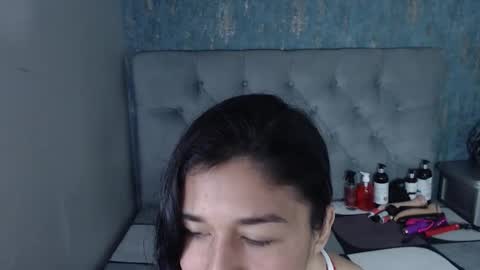 Snapshot of ginasailor chatting on February 19, 2:18 am ginasailor online show from February 19, 2:18 am