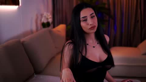 Snapshot of ginavalentinna chatting on March 12, 7:28 pm Gina online show from March 12, 7:28 pm