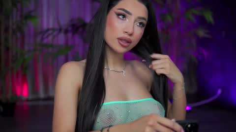 Snapshot of ginavalentinna chatting on October 22, 6:51 pm Gina online show from October 22, 6:51 pm