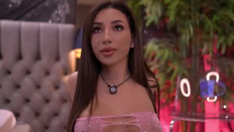 Snapshot of ginavalentinna chatting on May 25, 8:15 pm Gina online show from May 25, 8:15 pm