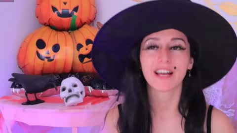 Ginn online show from October 31, 1:34 pm