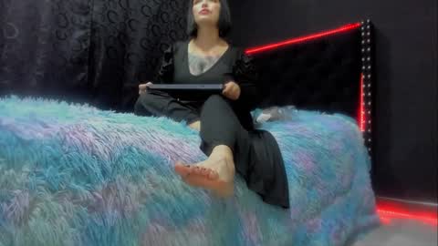 Snapshot of ginger_amarett chatting on December 15, 1:02 am Miss online show from December 15, 1:02 am