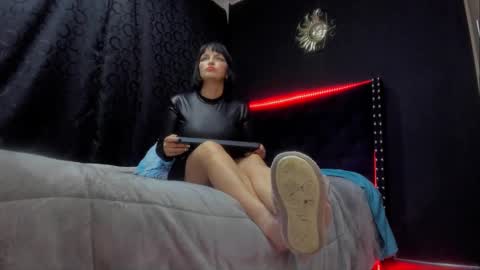 Snapshot of ginger_amarett chatting on December 21, 11:56 pm Miss online show from December 21, 11:56 pm