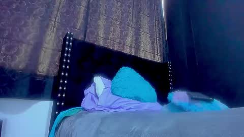 Snapshot of ginger_amarett chatting on October 9, 5:44 pm Miss online show from October 9, 5:44 pm