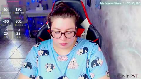 Snapshot of ginger_grayy chatting on June 8, 10:59 am Alexa here online show from June 8, 10:59 am