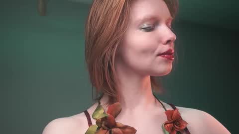        im expecting 350 thumbs up on my altar   online show from December 18, 10:16 pm