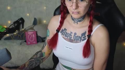 Snapshot of ginger_stay chatting on October 15, 9:48 pm Ginger online show from October 15, 9:48 pm
