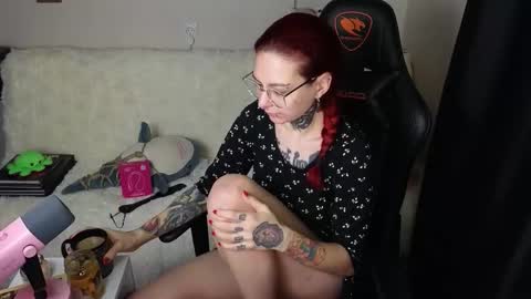 Snapshot of ginger_stay chatting on November 10, 5:06 am Ginger online show from November 10, 5:06 am