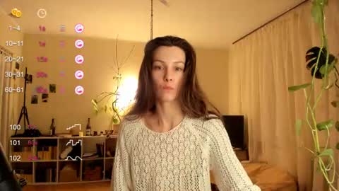 Snapshot of gingerbread__house chatting on August 6, 8:44 pm Vasilisa online show from August 6, 8:44 pm