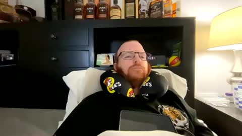 gingerginger111 online show from February 3, 2:32 am