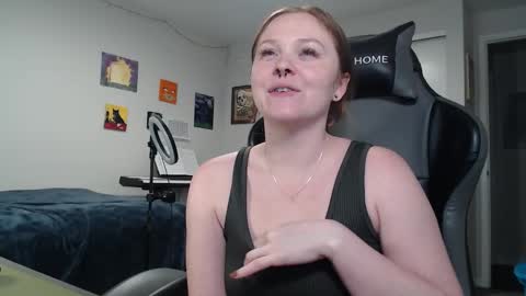 gingervial online show from October 30, 11:49 pm