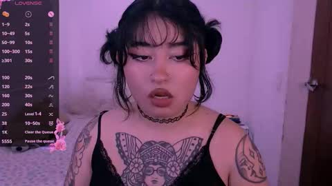 Snapshot of ginmeowuwu chatting on October 15, 6:52 pm ginmeowuwu online show from October 15, 6:52 pm