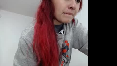 GinniWest  online show from October 7, 5:59 am