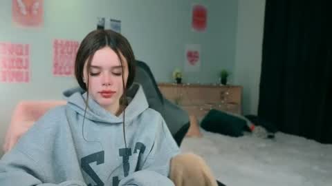 Ginny online show from June 29, 5:57 pm