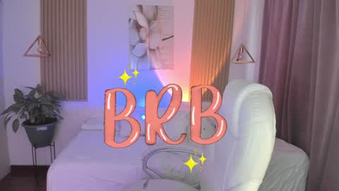 Snapshot of ginnywett chatting on January 7, 8:10 pm Kendall online show from January 7, 8:10 pm