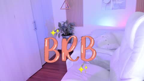 Snapshot of ginnywett chatting on January 17, 5:41 pm Kendall online show from January 17, 5:41 pm