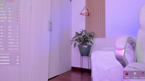 Snapshot of ginnywett chatting on January 27, 5:48 pm Kendall online show from January 27, 5:48 pm