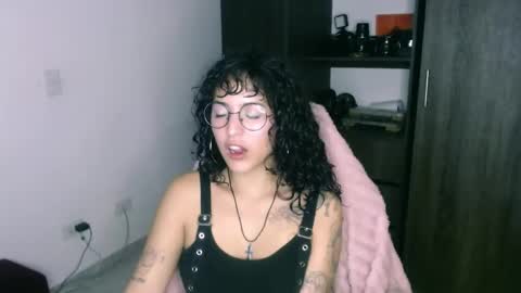 giny_bean online show from March 19, 10:08 am