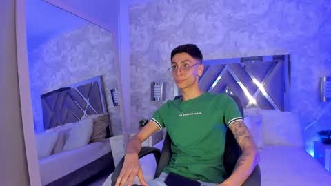 Gio Carangi online show from February 18, 4:08 am