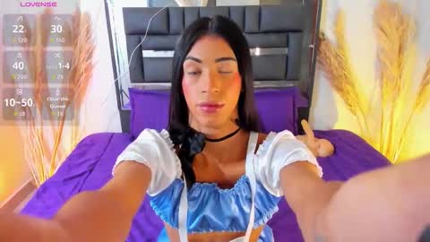 gio_gray online show from November 18, 7:24 am