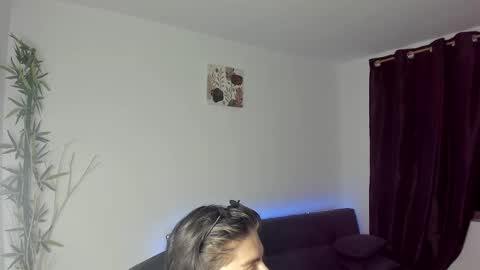 Snapshot of gio_russo chatting on December 24, 4:11 am GioRusso online show from December 24, 4:11 am