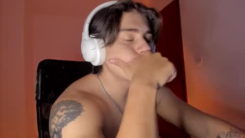 GioRusso online show from December 17, 12:49 am