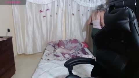 Mary online show from February 23, 1:02 am