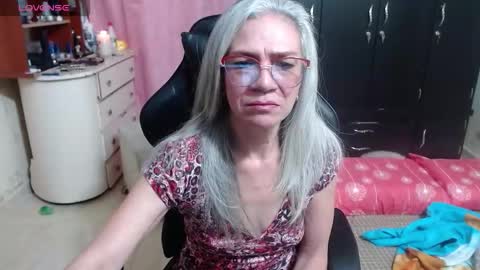 Mary online show from October 15, 4:01 am