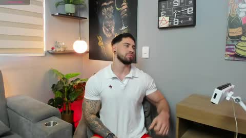 Snapshot of giorgio_leone2 chatting on May 23, 9:41 pm Giorgio leone online show from May 23, 9:41 pm