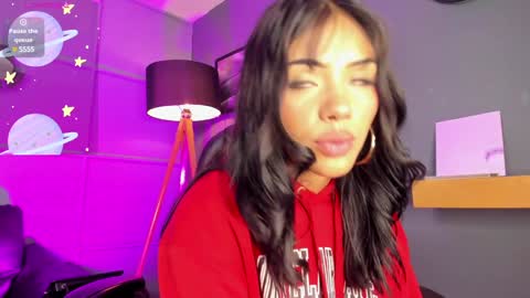 Giovanna  online show from January 18, 8:31 am