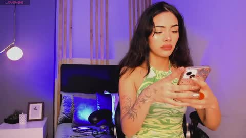 Giovanna  online show from April 19, 5:51 am