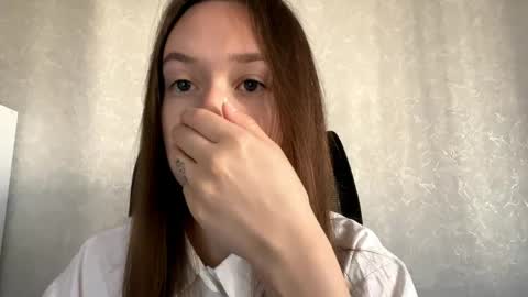 Melisa online show from April 25, 1:19 am