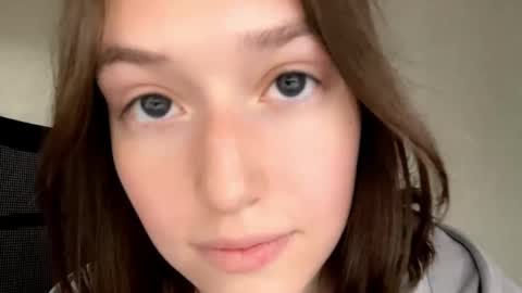 Melisa online show from May 31, 1:14 am