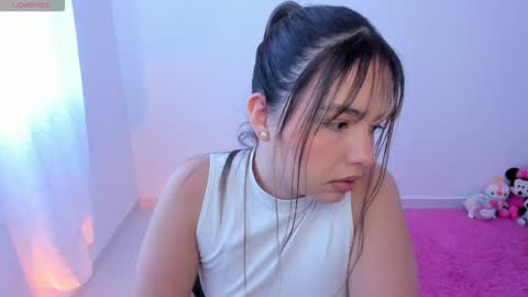 Alana online show from December 3, 2:26 pm