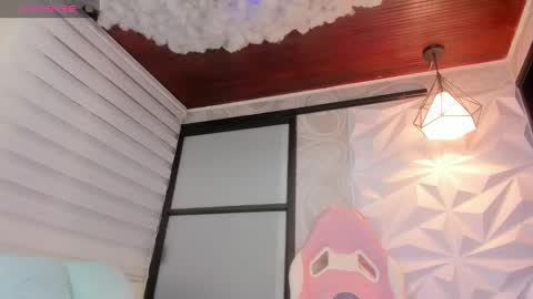 emily online show from December 31, 12:32 am