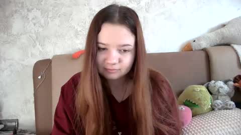 Snapshot of girl_cute07 chatting on April 24, 3:25 pm girl_cute07 online show from April 24, 3:25 pm