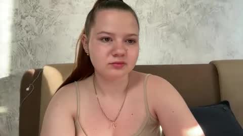 Snapshot of girl_cute07 chatting on May 27, 5:10 pm girl_cute07 online show from May 27, 5:10 pm