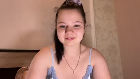 Snapshot of girl_cute07 chatting on July 19, 6:44 pm girl_cute07 online show from July 19, 6:44 pm
