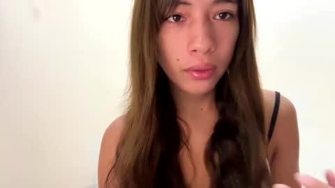 Snapshot of girl_elliedirty chatting on June 10, 1:50 am Ilove tab00 and dirty show and looking for a serious relationship online show from June 10, 1:50 am