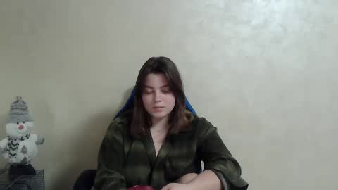 girl_leya online show from January 19, 11:00 pm