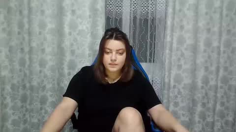 girl_leya online show from January 26, 10:46 pm